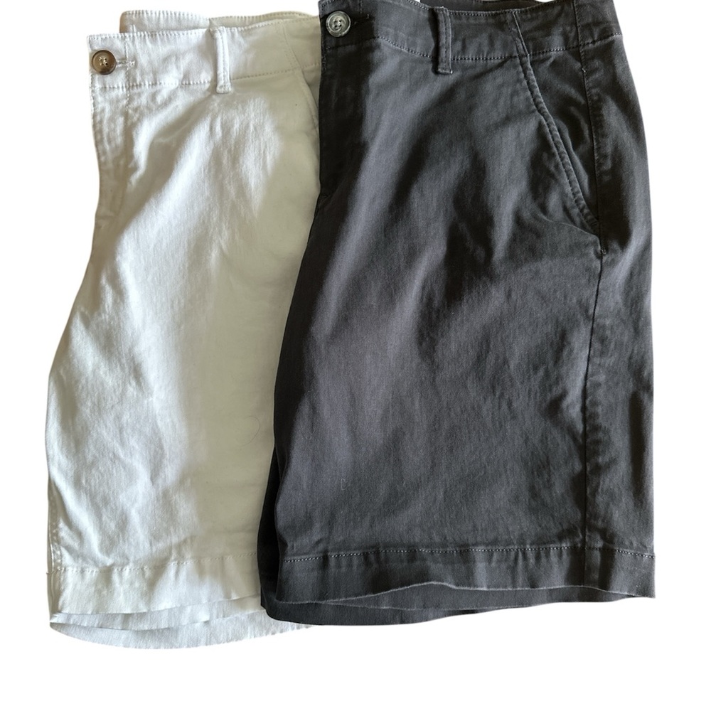LOFT White and Gray Flat Front Shorts Casual Cotton Blend